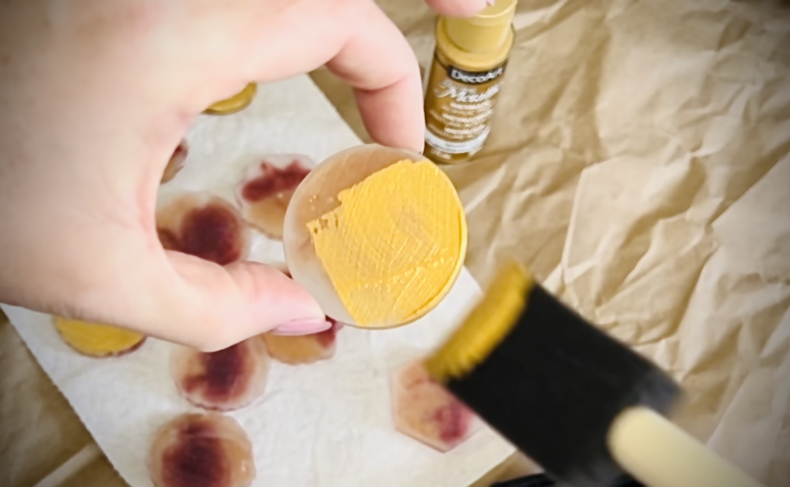 Painting resin with gold acrylic paint